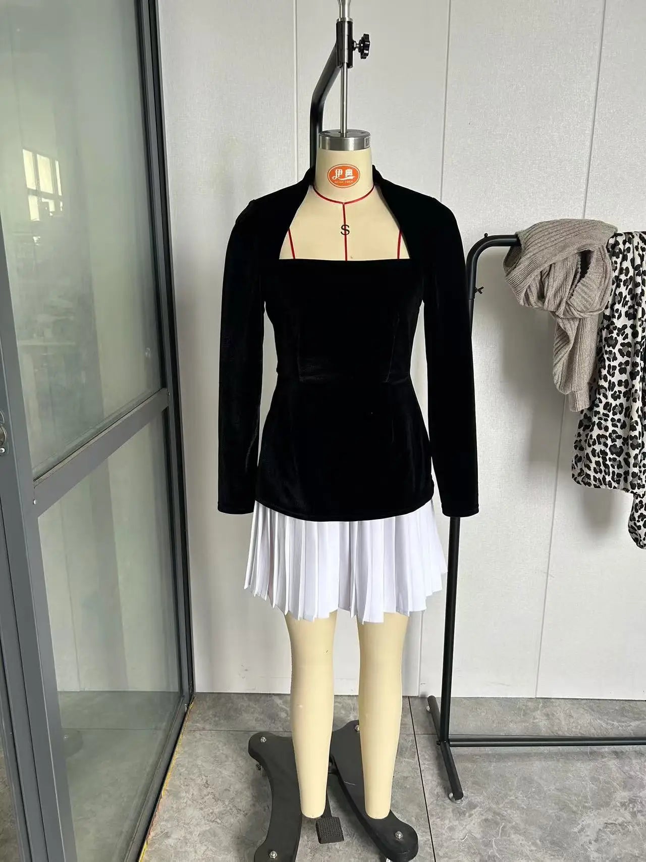 Sd4583e7cd434404d98aaed4367afa5b5i