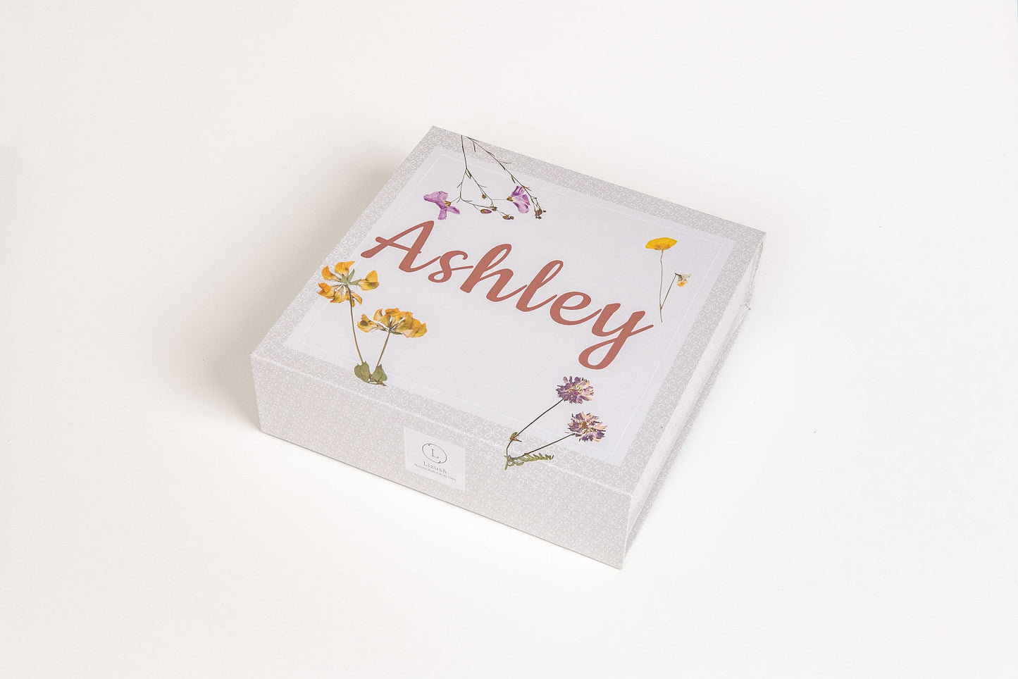 s10x10newemptyboxwithname-lizush