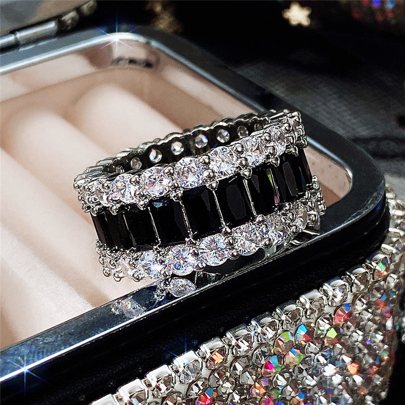 Anillo de diseño exagerado de personalidad de moda para mujer