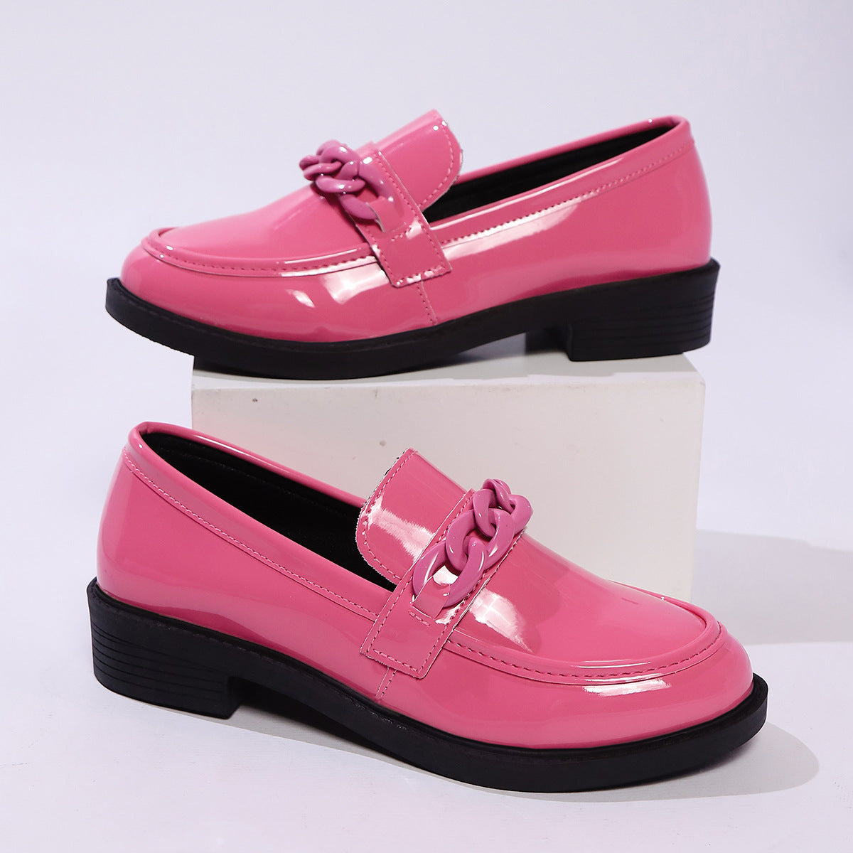 Zapatos de cuero de tacón bajo con suela gruesa para mujer