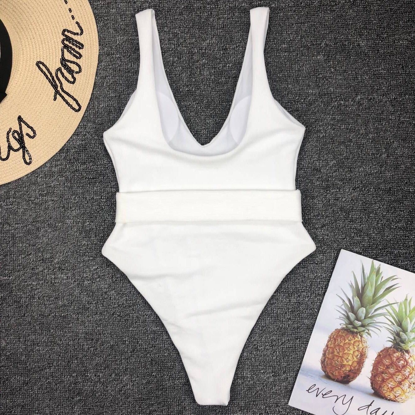 Traje de baño blanco para mujer