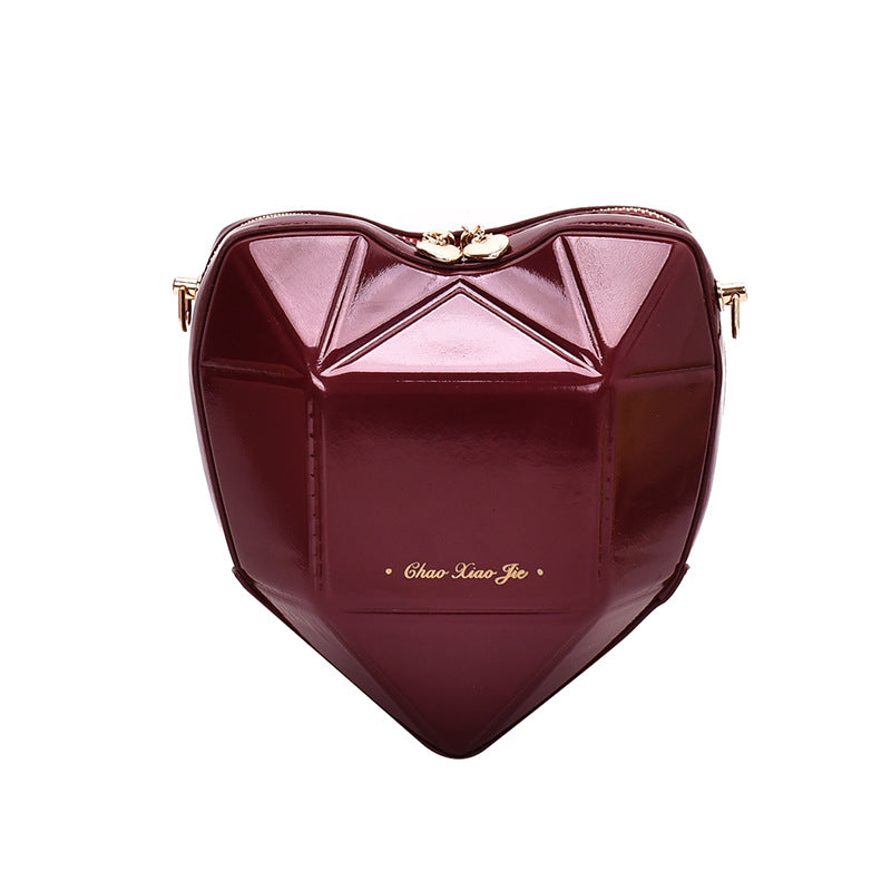 Bolso geométrico en forma de corazón