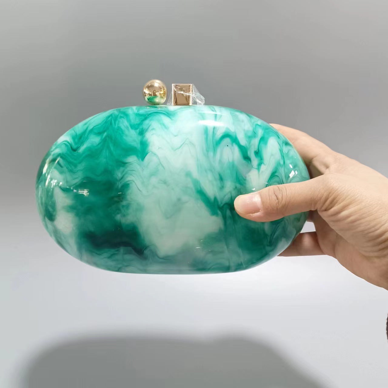 Bolso de Hombro para Mujer con Diseño Ovalado Perlado