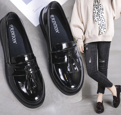 Zapatos de mujer, zapatos de niña, estilo de moda, color negro, con estilo de moda británico