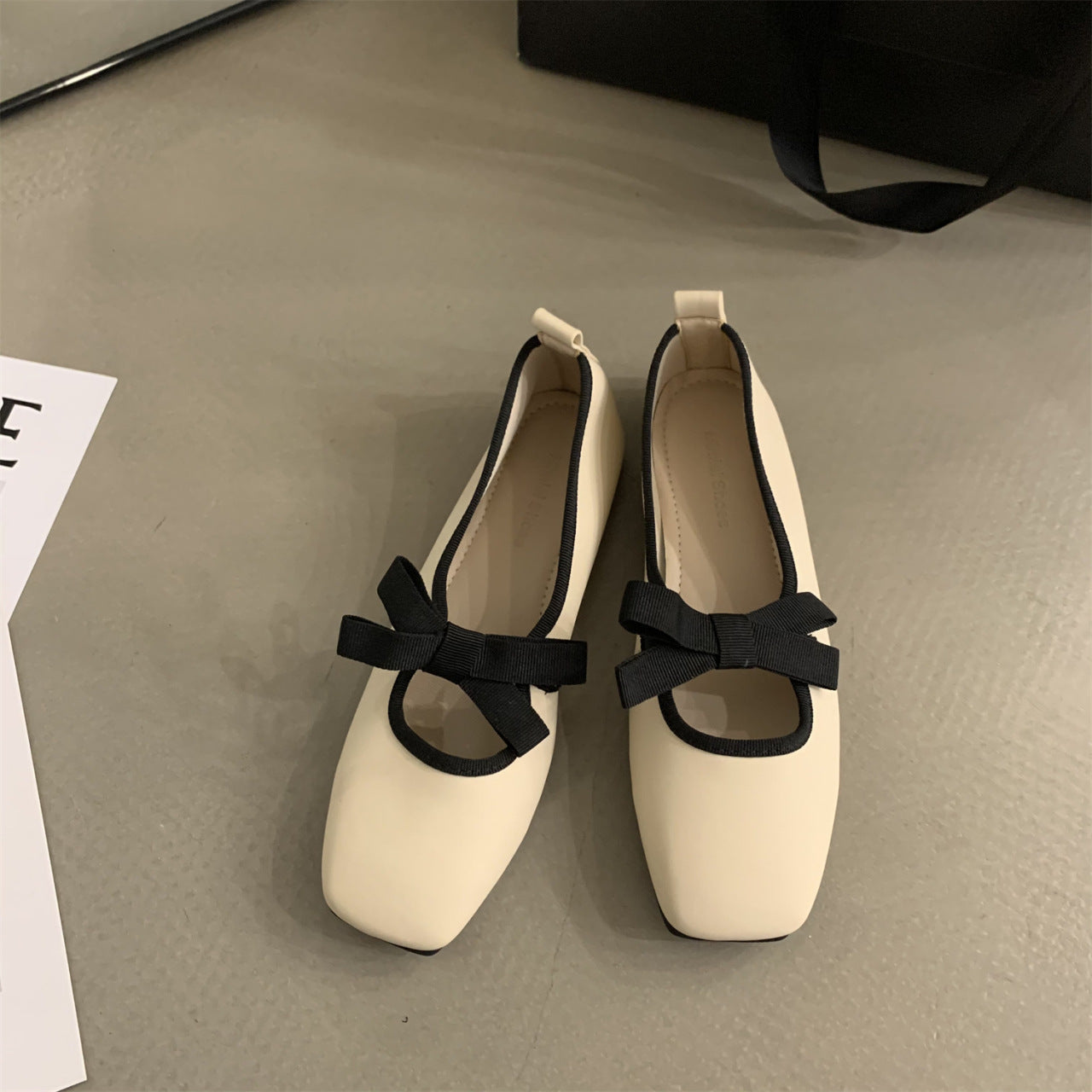 Zapatos planos de mujer de corte bajo con suela plana