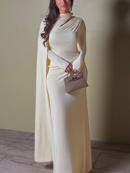 Vestido plisado de manga larga en color liso