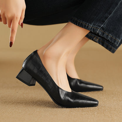 Zapatos de mujer de tacón bajo grueso con punta afilada