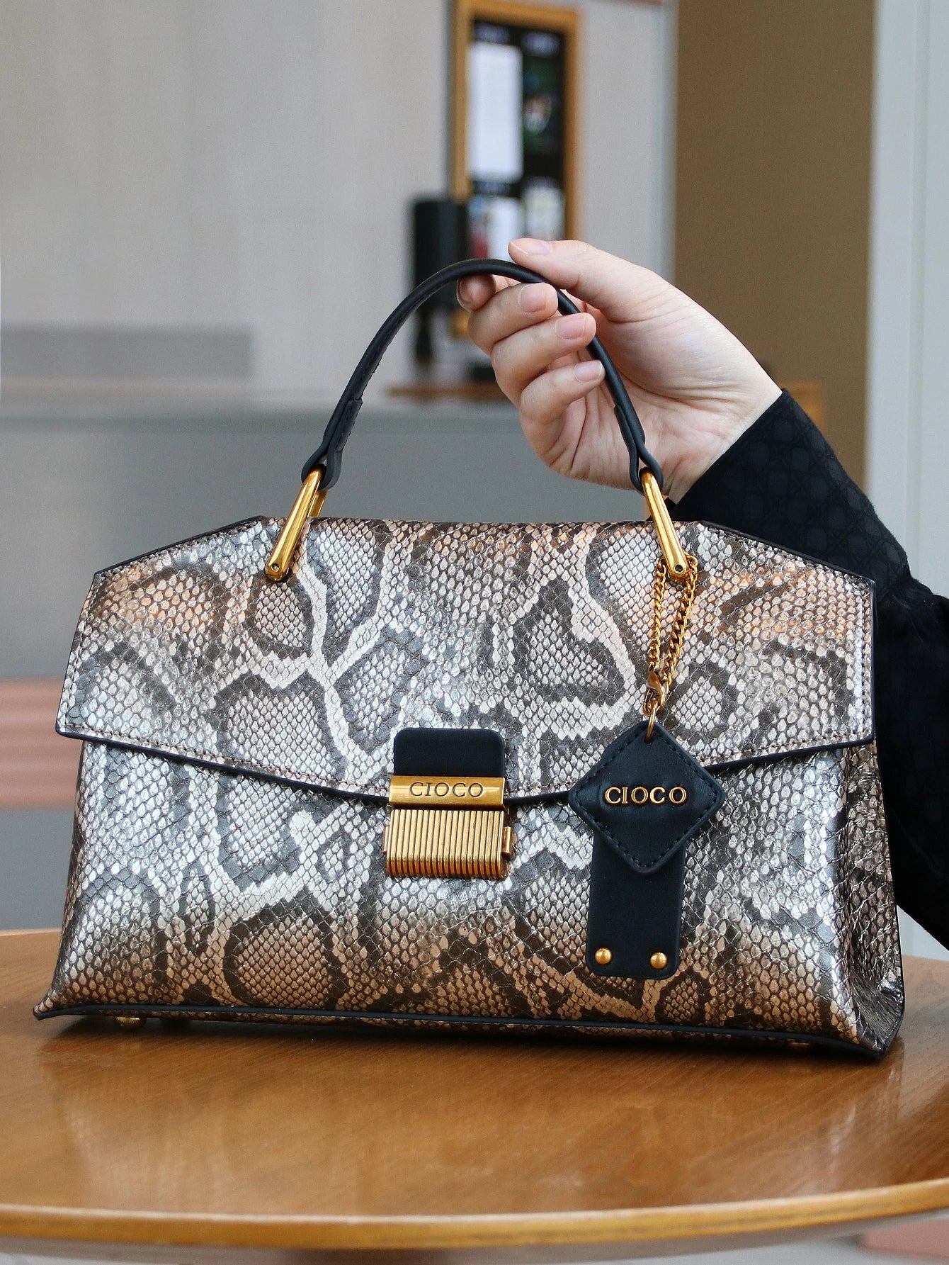 S7cf841e73f064acaa4084f17e0b900e5k