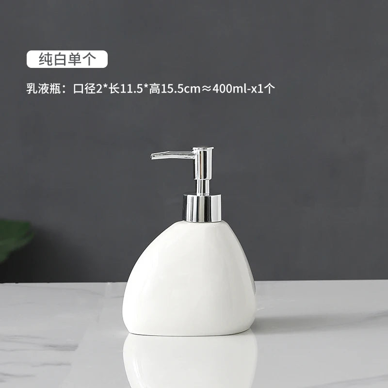 Sac72d2d2d45342c692de58b15868cee7A