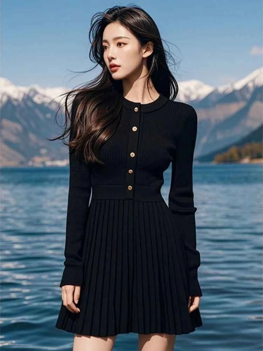 Women's Black Knitted Pleated Mini Dress