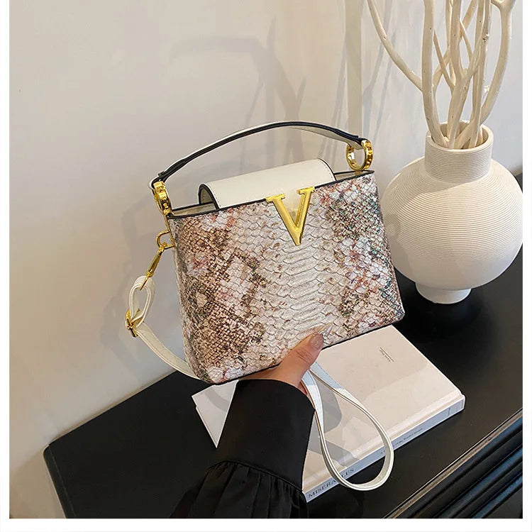 Sf528388ae30f425282d9d5684672c237N