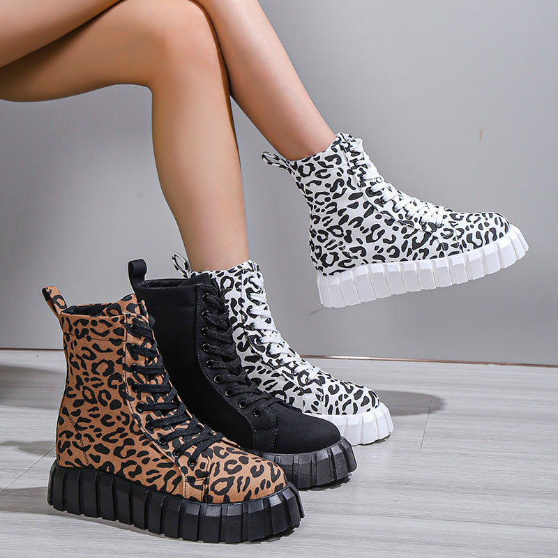 Botas de plataforma de mujer con estampado de leopardo
