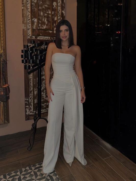 Top de tubo blanco con dobladillo irregular y traje de pantalón de tiro alto